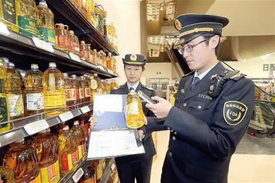 青岛超市启用快检站 监管神器扫条码便知信息